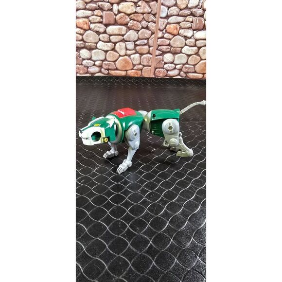 2017 Voltron Classic Legendary Green Lion Combinable Action Figure - Picture 13 of 13